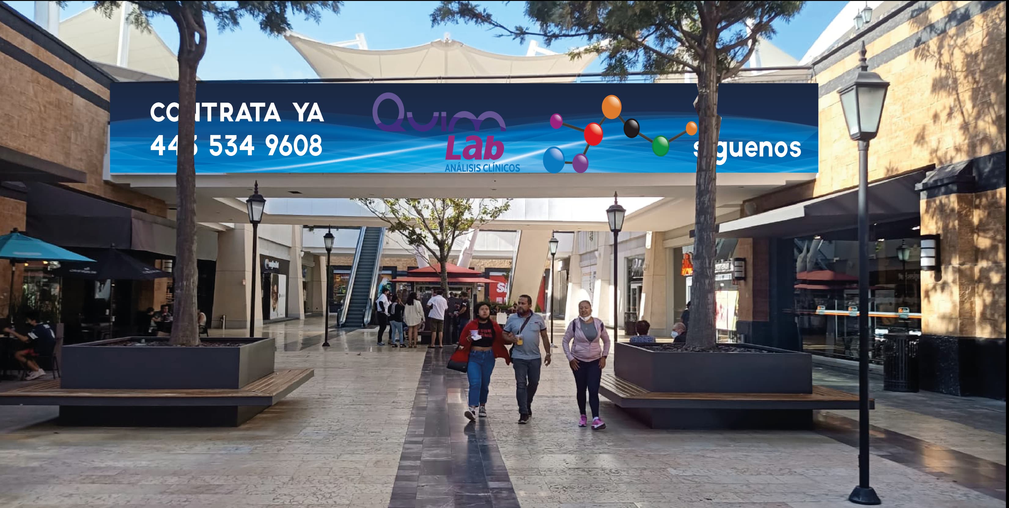 Paseo Altozano punto publicitario 3