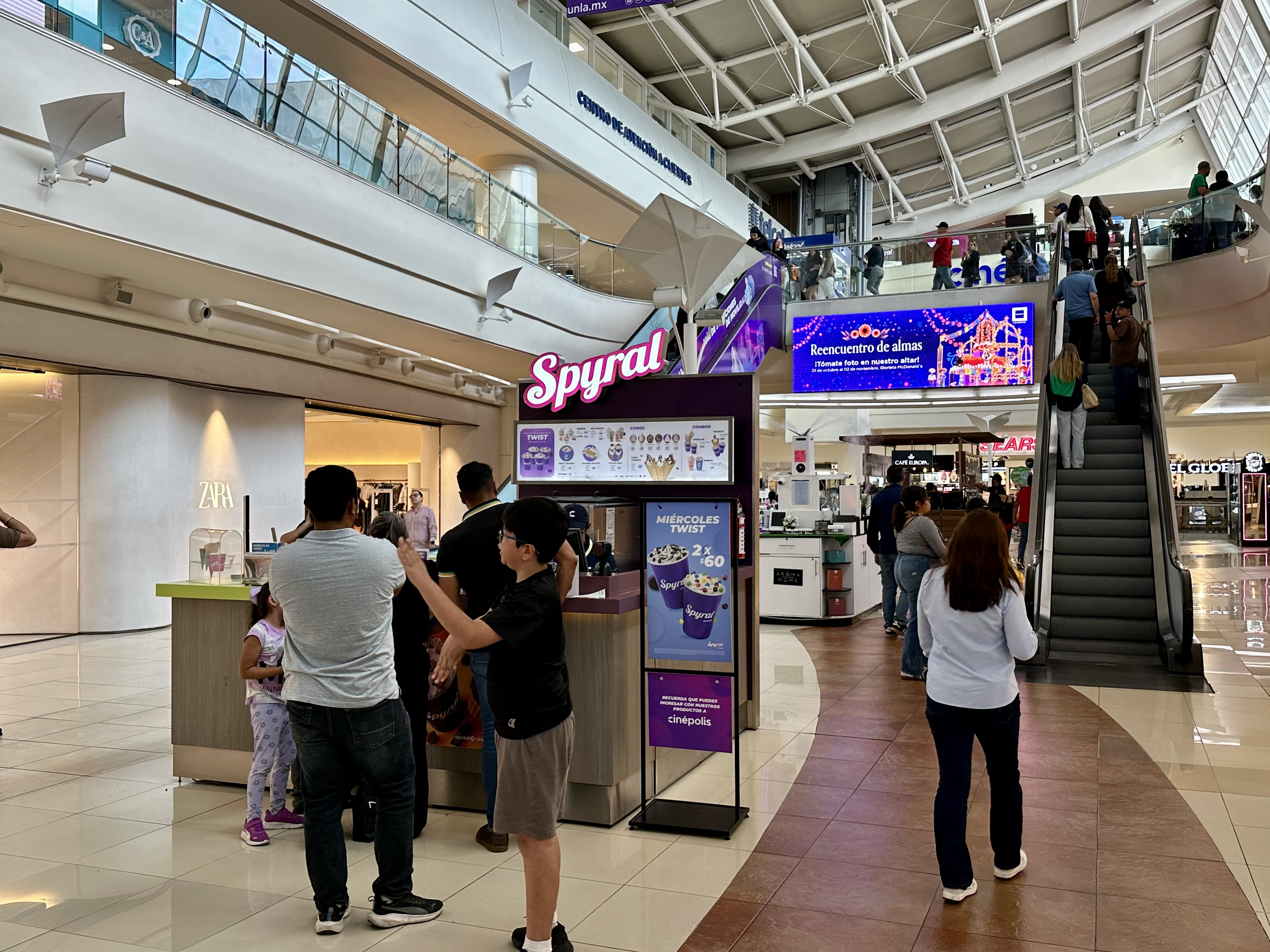 Espacio Las Américas punto publicitario 2