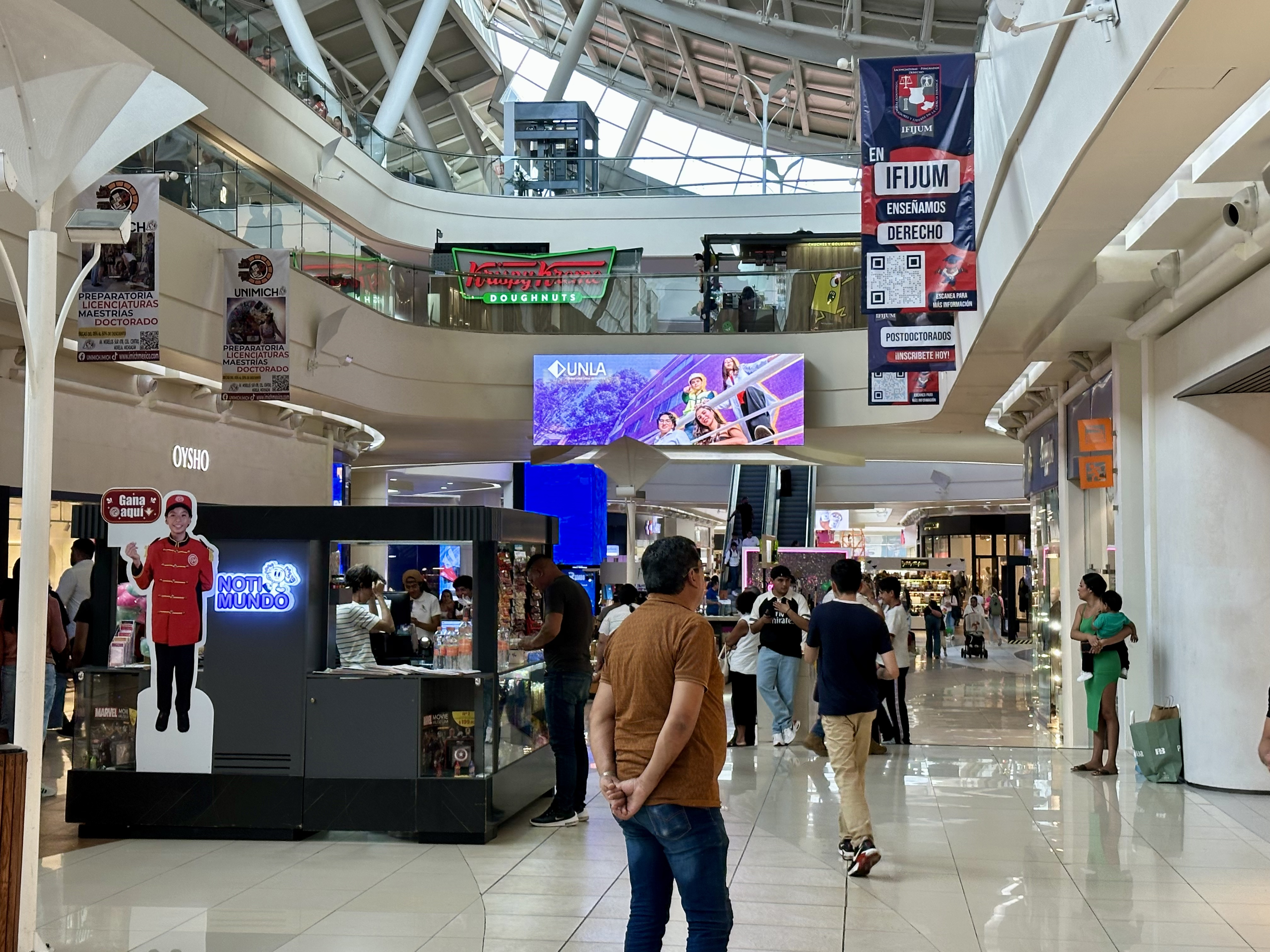 Espacio Las Américas punto publicitario 3
